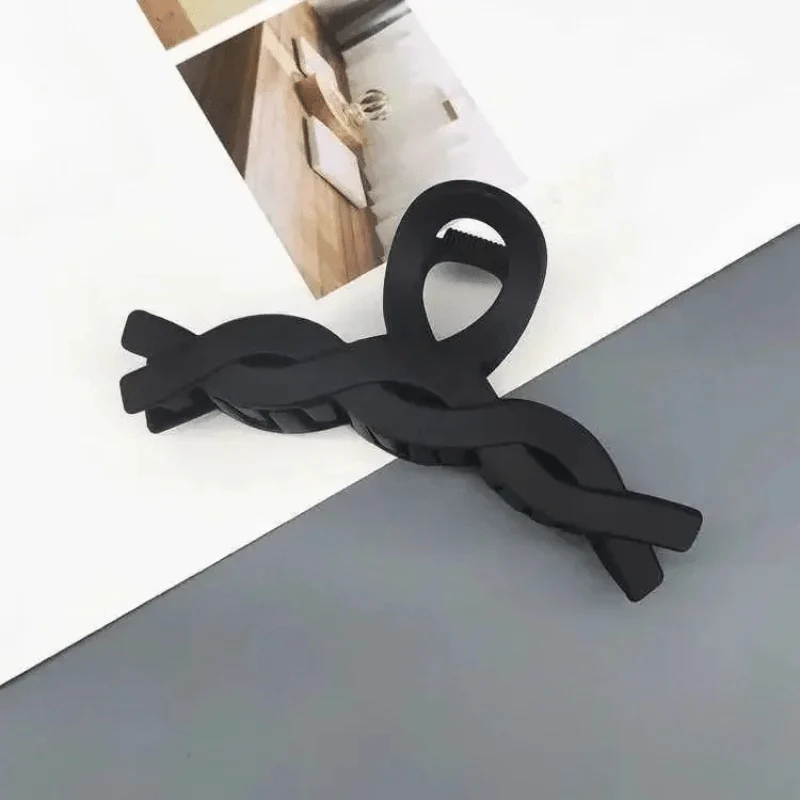 CLIPGLAM - Elegant hair clip with strong hold for every hair type - Image 13