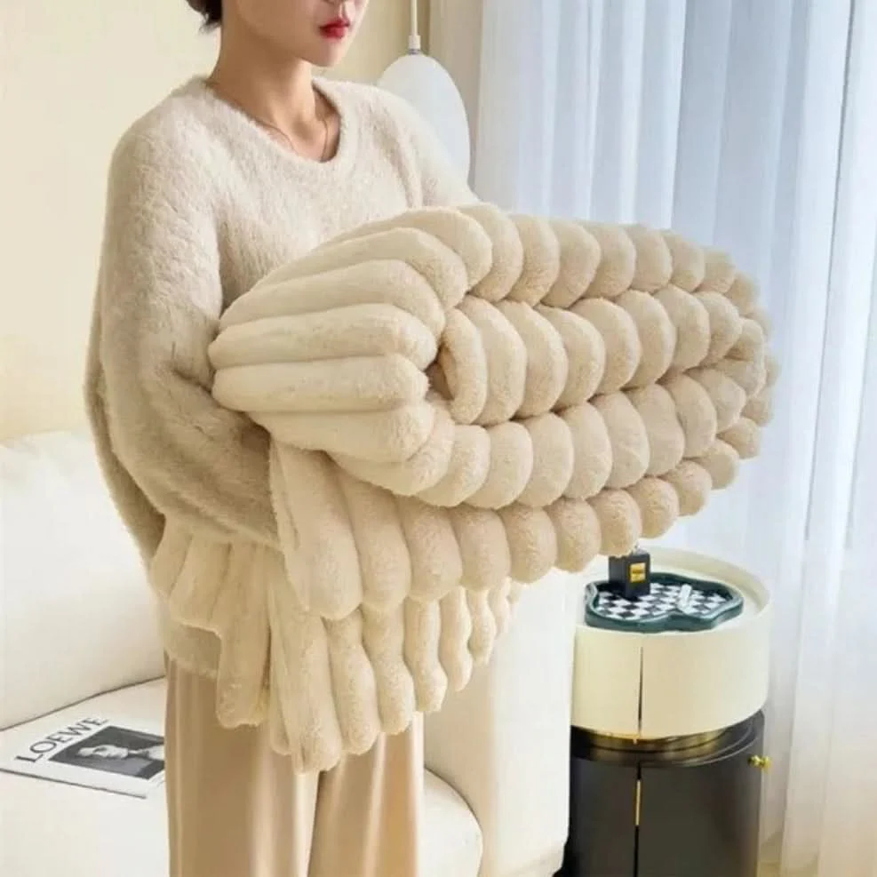 Cloud Nine cosy blanket - Soft & stylish for every home - Image 10