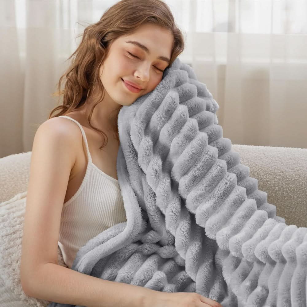 Cloud Nine cosy blanket - Soft & stylish for every home - Image 5