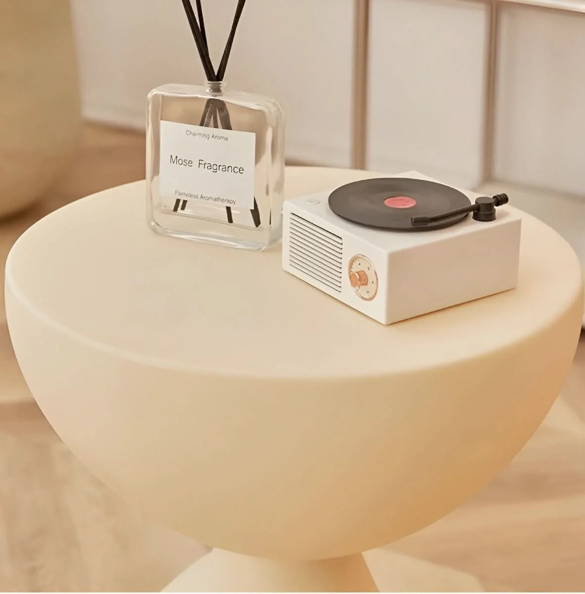 LUXROUND TABLE - Elegant round lounge table for stylish living - Image 4
