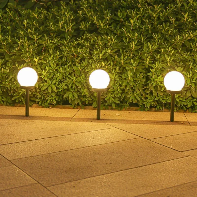 Round LED solar garden light - Energy-efficient and stylish garden lighting with automatic light control - Image 6