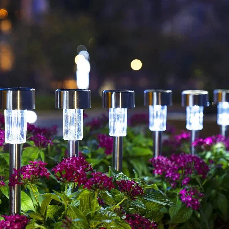 Solar LED lamp for the garden - weatherproof, energy-efficient with integrated light sensor - Image 3