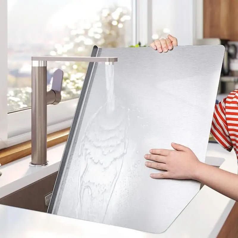 STEELCUT PRO - Stainless steel cutting board with non-slip underside & integrated lip - Image 4