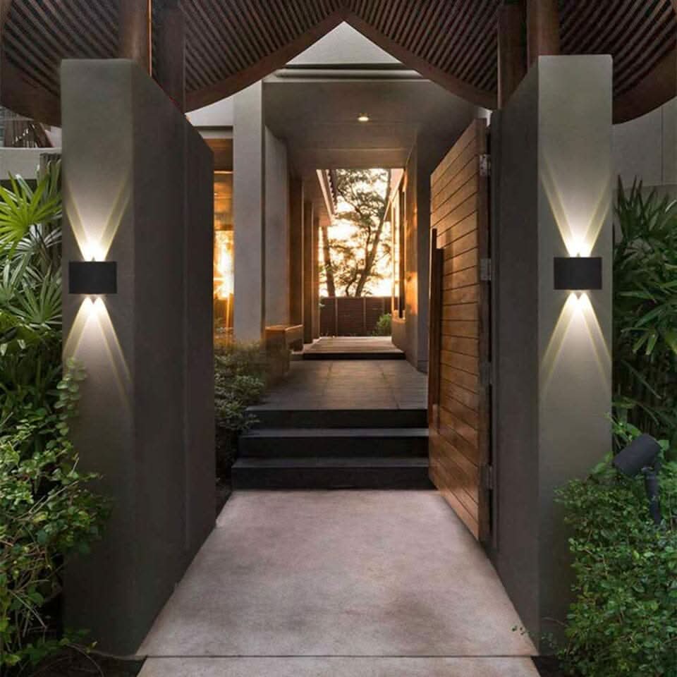 Waterproof LED outdoor wall light - Elegant & energy-efficient outdoor lighting made of aluminium - Image 3